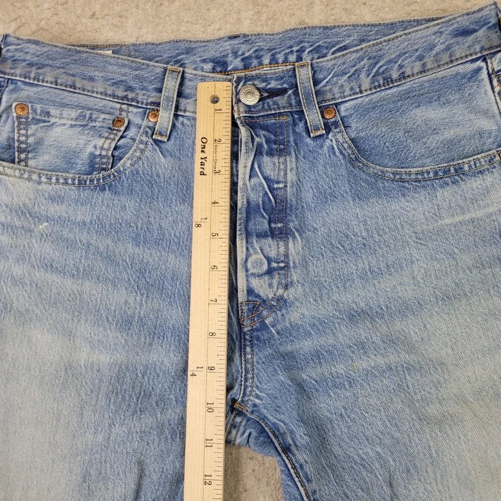 Levis Premium 501 ST Jeans Mens 32x25 Big E Button Fly Blue Light Wash Straight